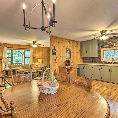 فيلا Peaceful Roaring Gap Retreat With Fire Pit And Patio! المظهر الخارجي الصورة