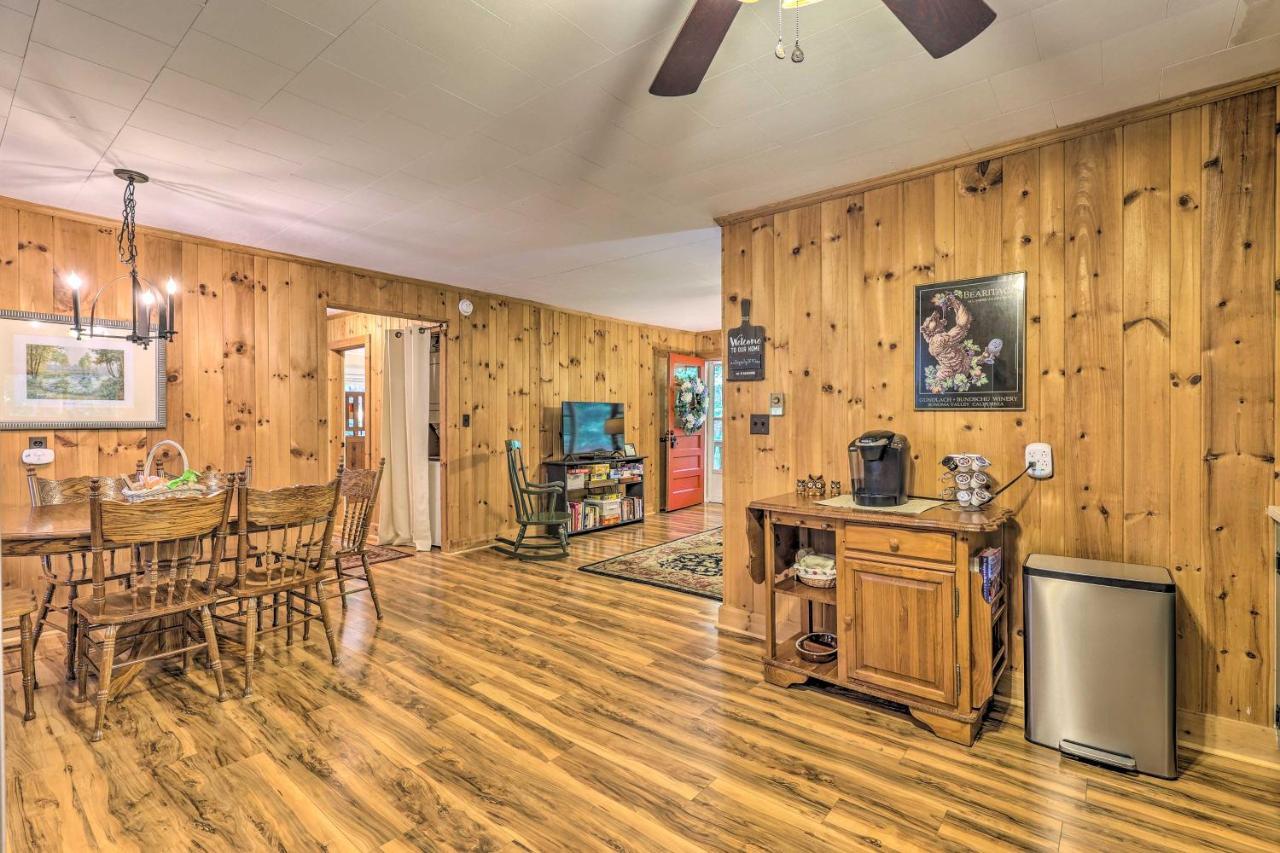 فيلا Peaceful Roaring Gap Retreat With Fire Pit And Patio! المظهر الخارجي الصورة