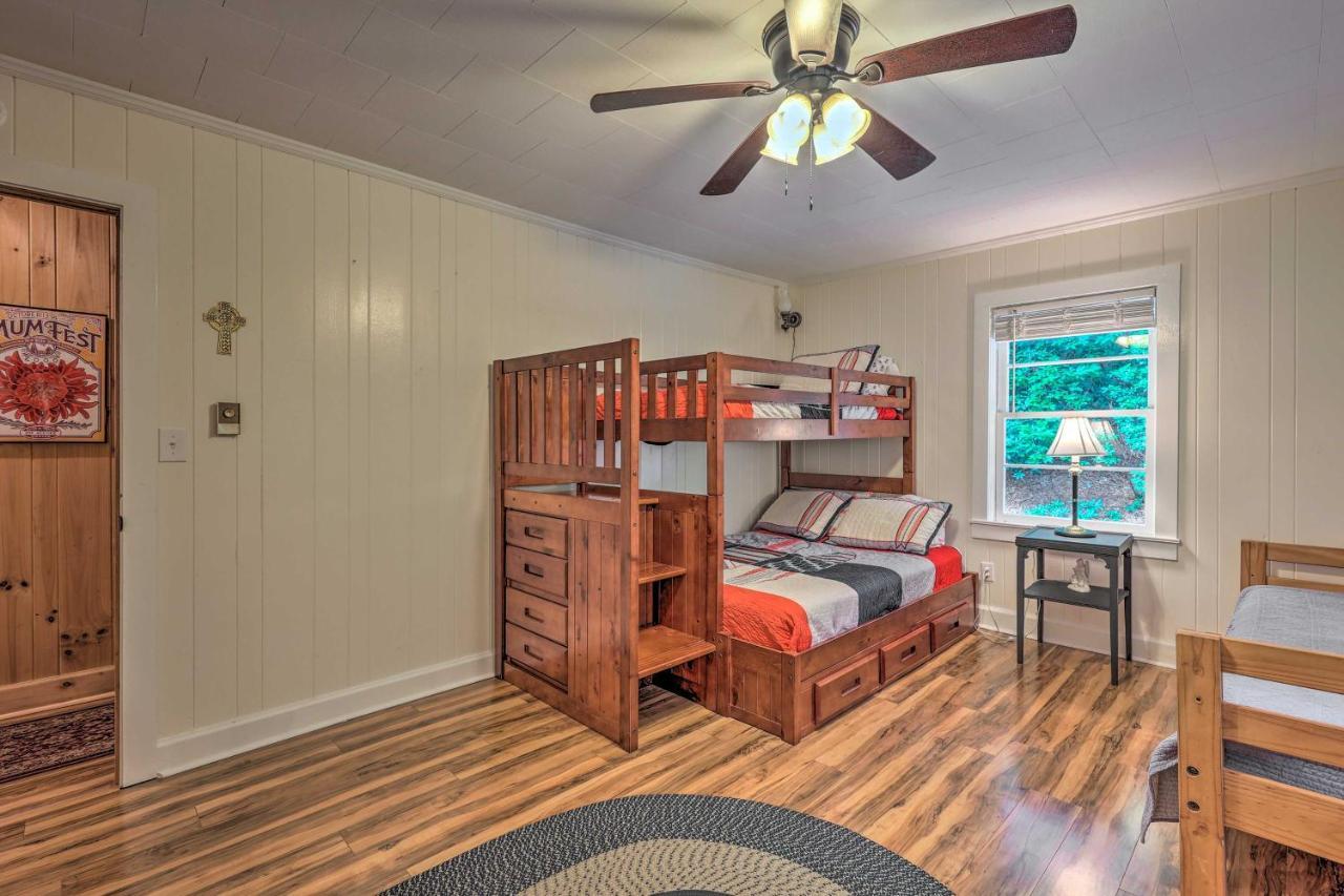 فيلا Peaceful Roaring Gap Retreat With Fire Pit And Patio! المظهر الخارجي الصورة